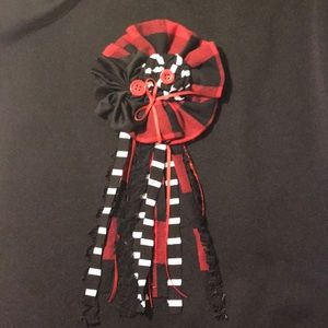 Red flannel flower pin